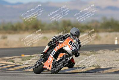 media/Nov-16-2025-Race Pace (Sun) [[8c5fa54630]]/Verified Riders/7-Turn 4 (1155am)/